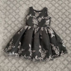 EUC Stunning Chasing Fireflies Black and Silver Sequin Dress